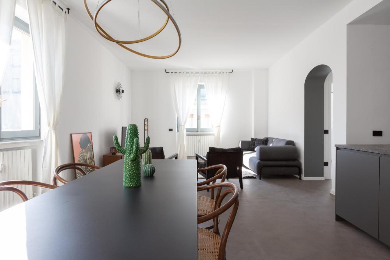 Appartamento Sant'Ambrogio Bright And Stylish Flat Milano Esterno foto
